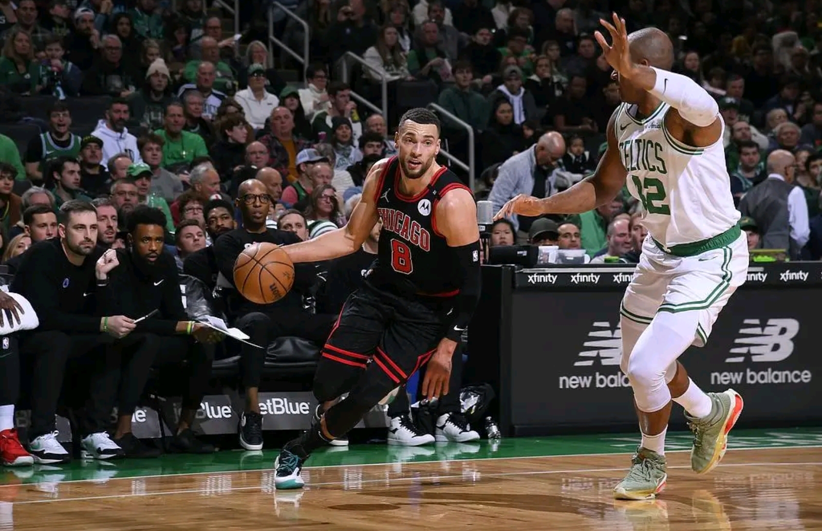 od体育入口-凯尔特人主场不敌雄鹿,遭遇失利(最终,凯尔特人以11294击败雄鹿,锁定东部第一)