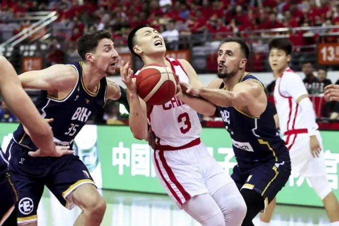 od体育平台-江苏男篮以劲爆比分获胜,赢得关键一战