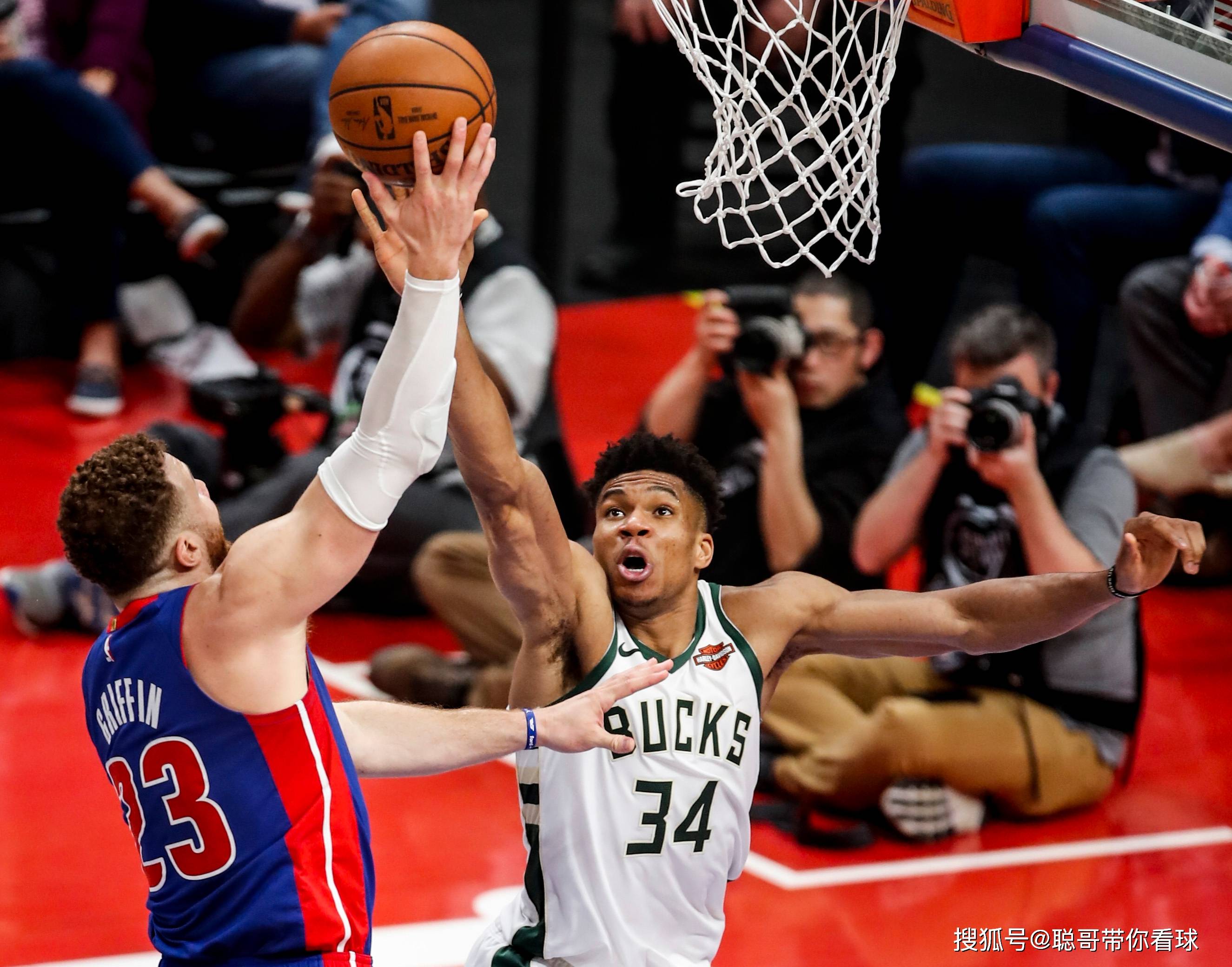 od体育教练-雄鹿队前锋因伤缺席联盟杯赛，球队备战受影响的简单介绍