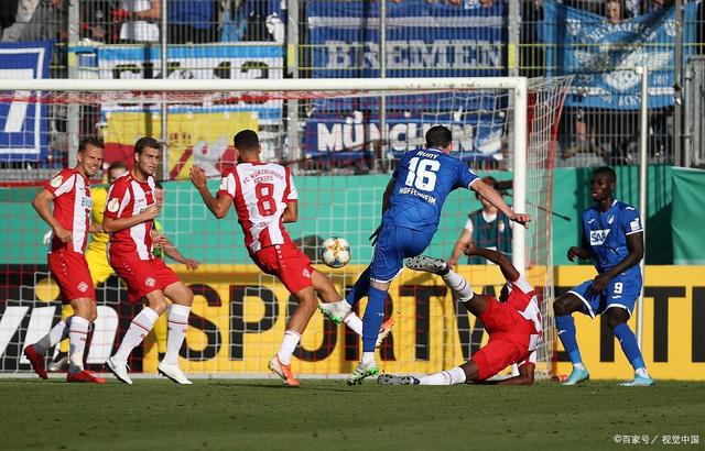 od体育活动-沃尔夫斯堡后防线频繁失误,急需加强训练