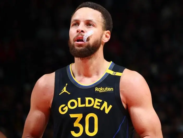 od体育视频-勇士不敌猛龙,库里遭遇低迷